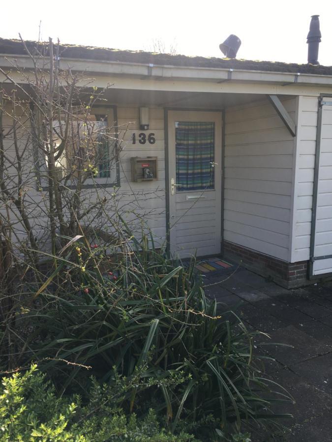 Vakantiehuisje MaartjeWarmenhuizen エクステリア 写真